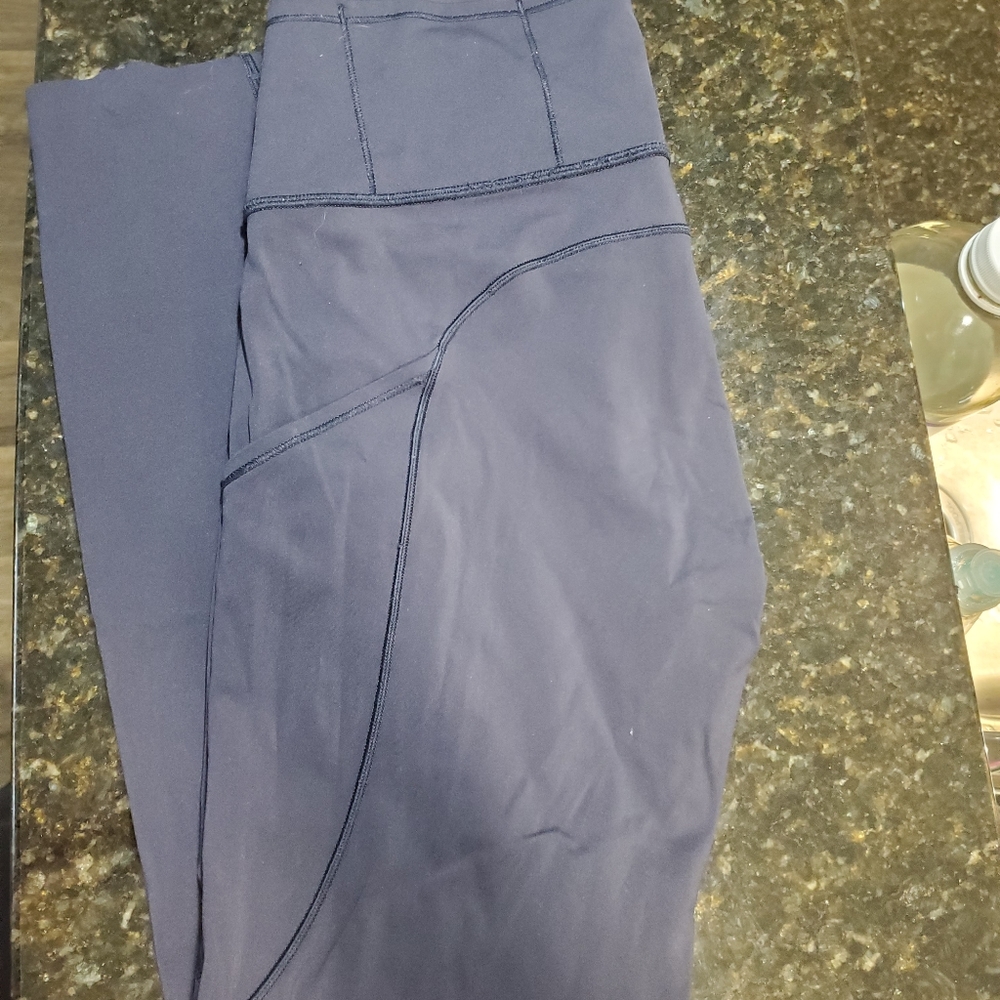 Lululemon fast and free size 6